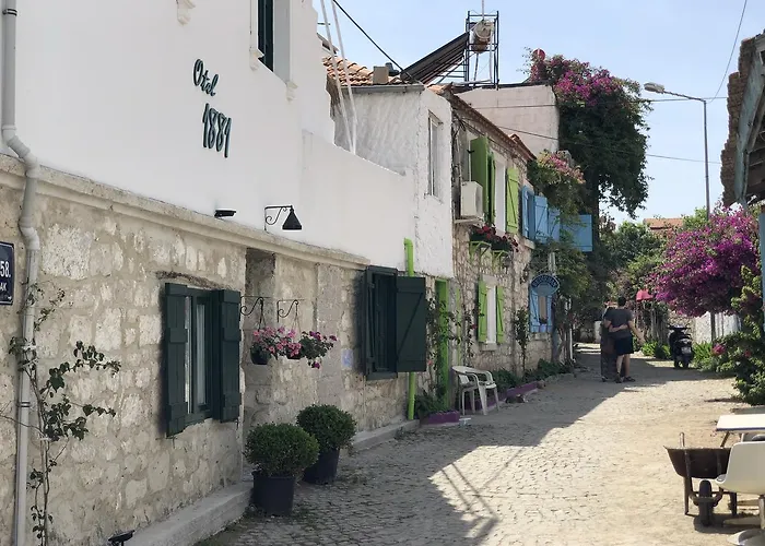 Hotel 1881 Concept *